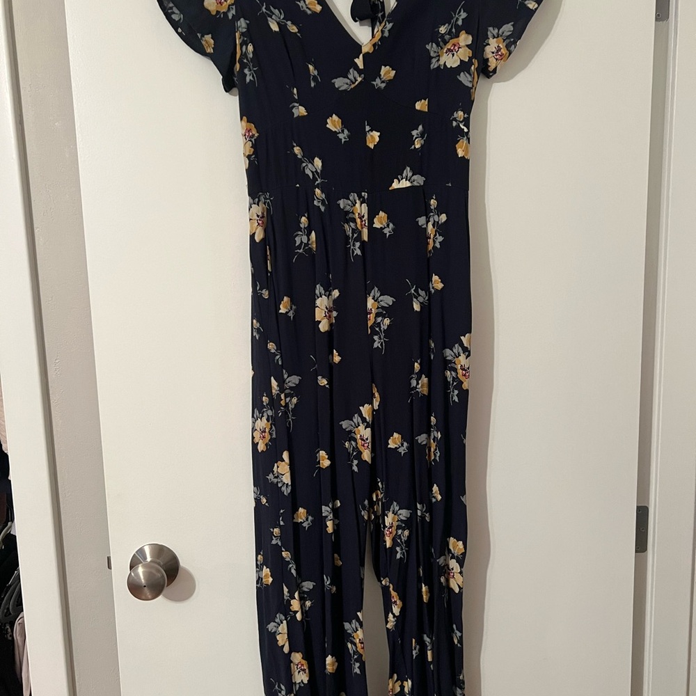 Floral Jumpsuit with Short Sleeves
